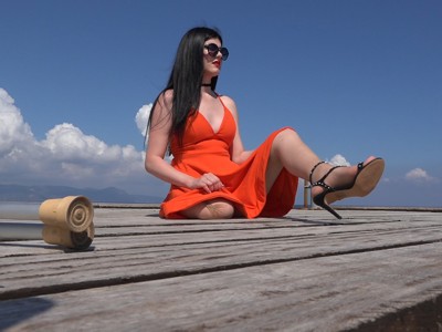 Dali - Orange Dress 4k